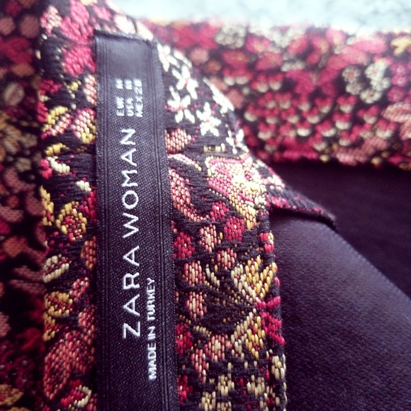 ZARA Mini Skirt - Picture 3 of 3